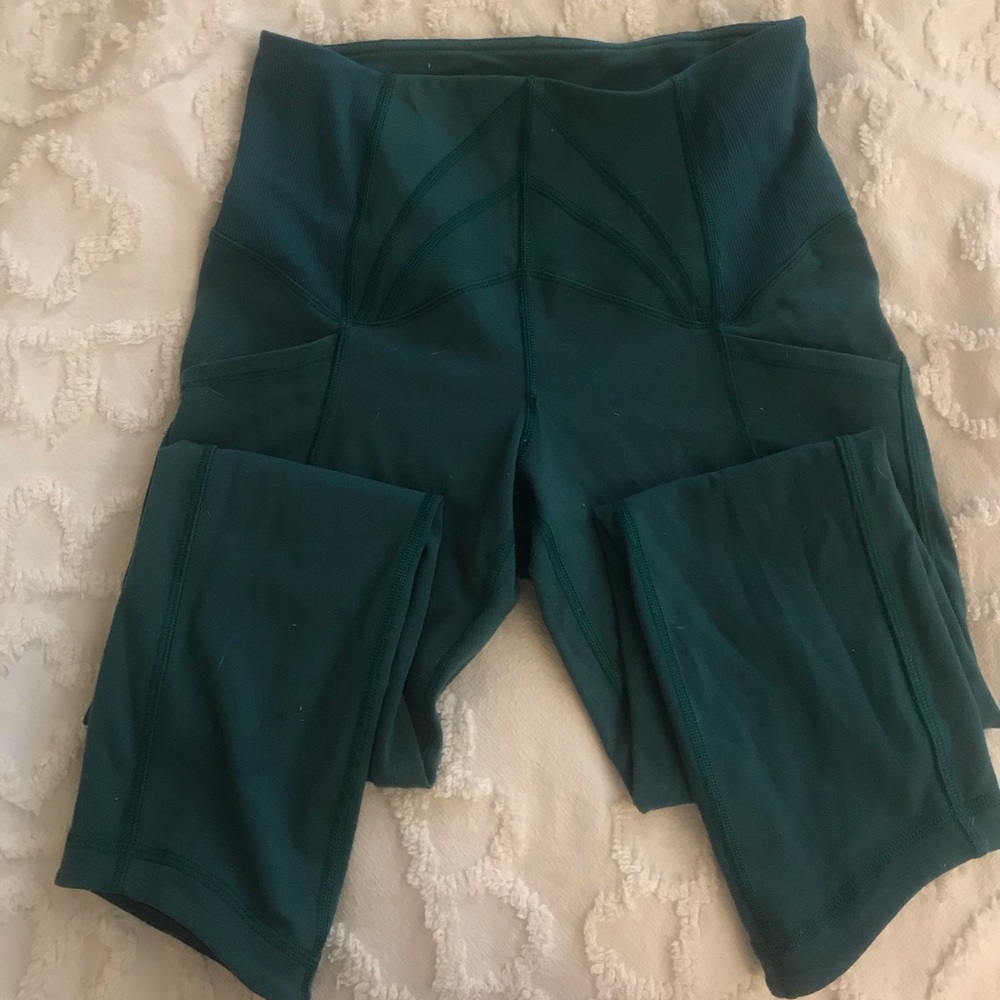 Lululemon RARE crop leggings